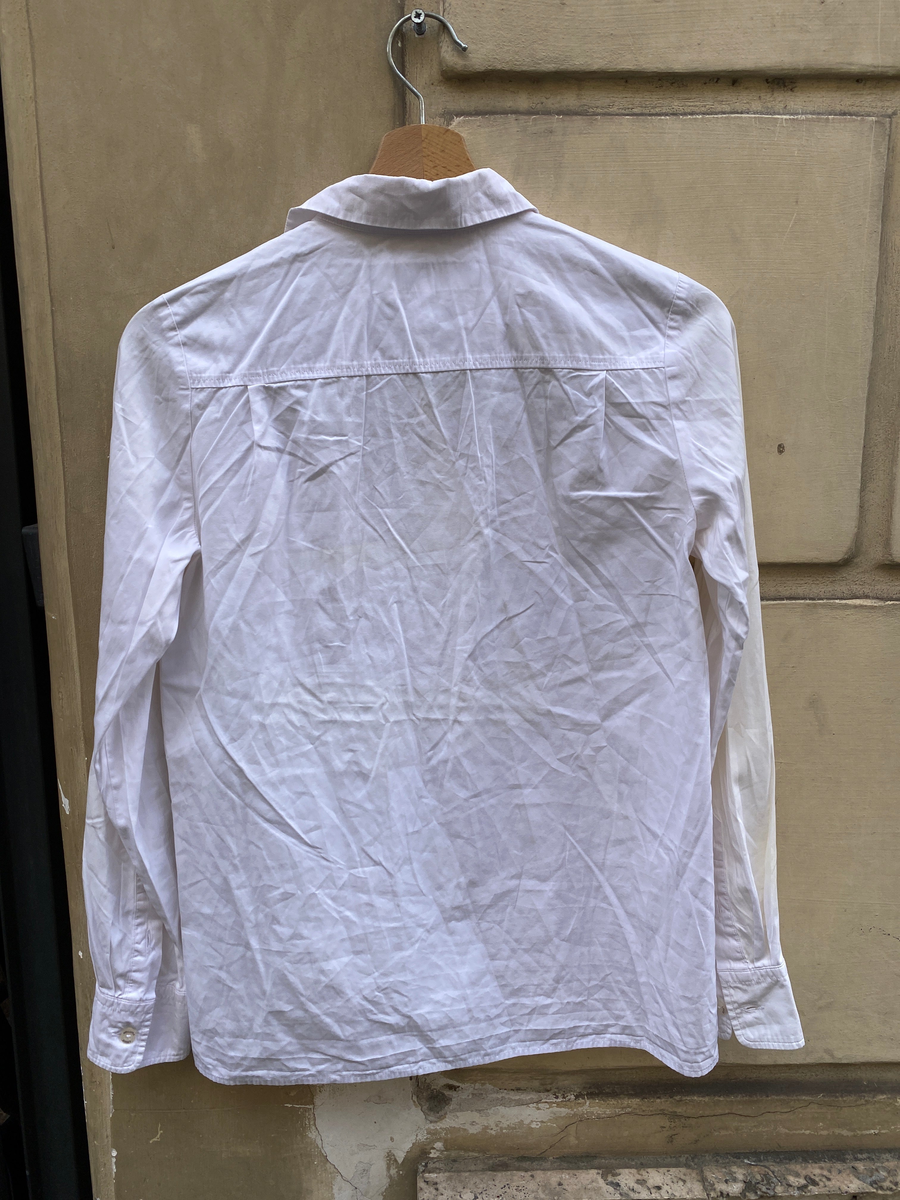 CAMICIA CON BOTTONI LOGATI DA DONNA