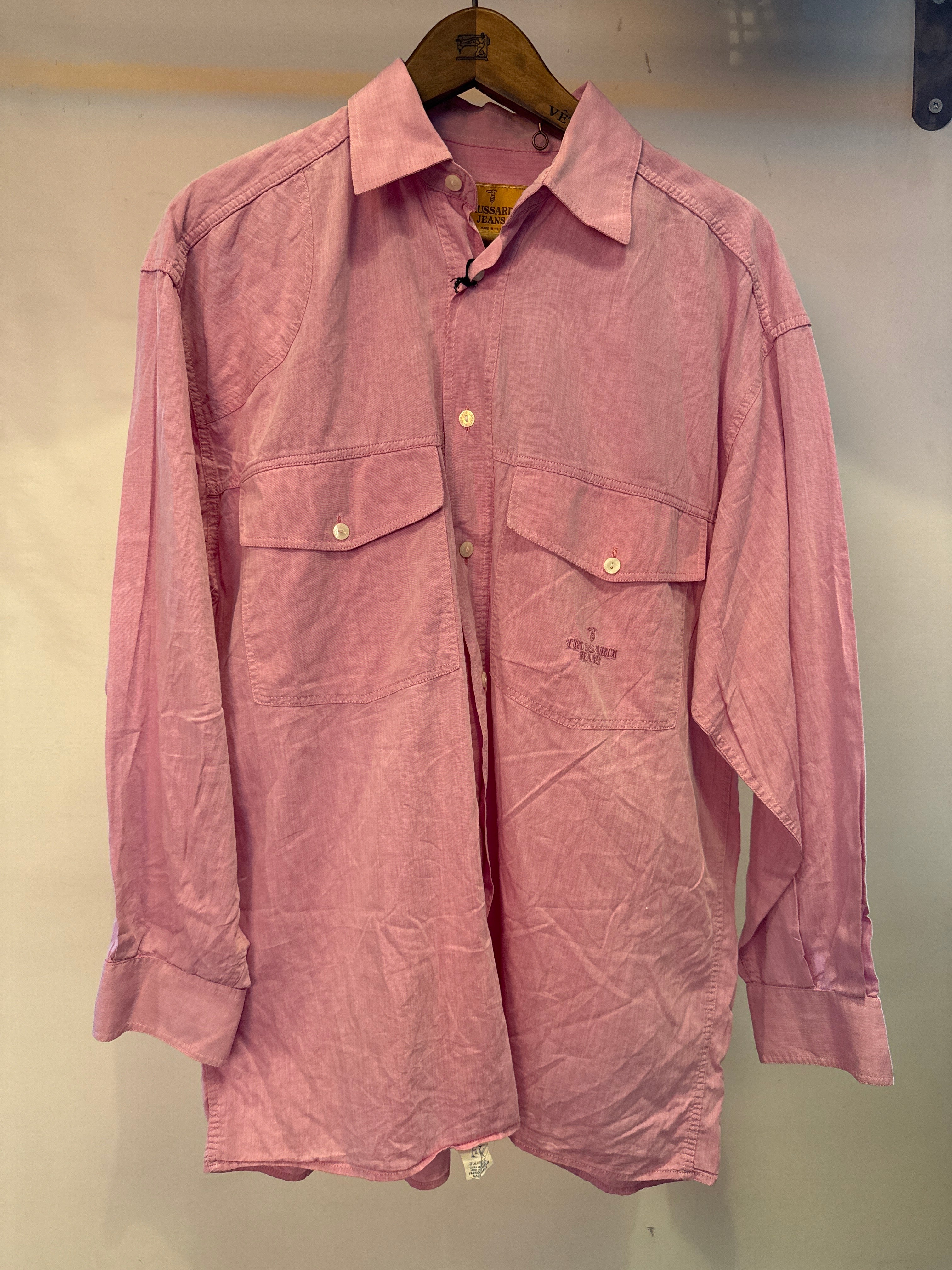 CAMICIA ROSA CON TASCHINI DA UOMO