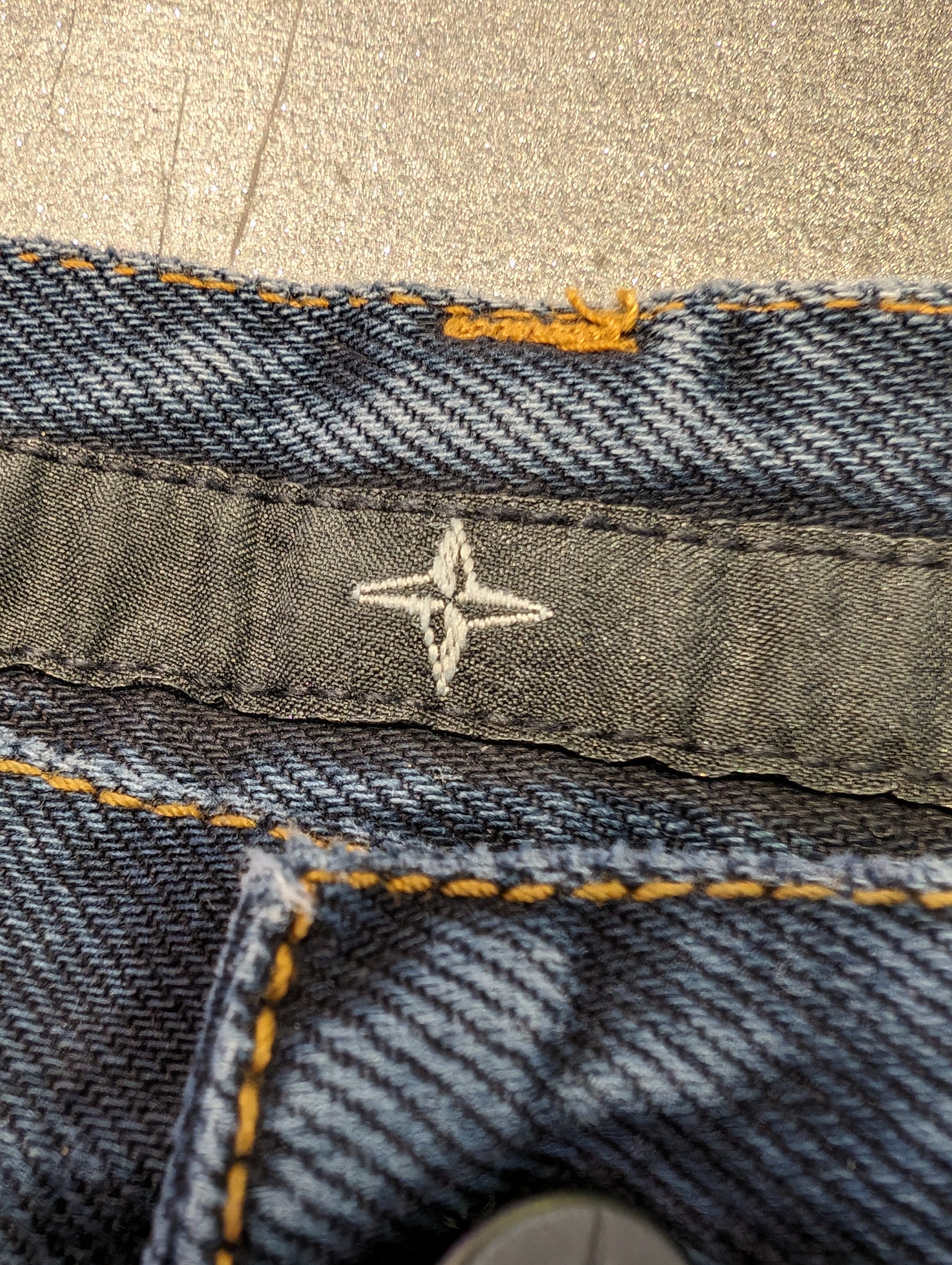 JEANS BLU SCURO DA UOMO