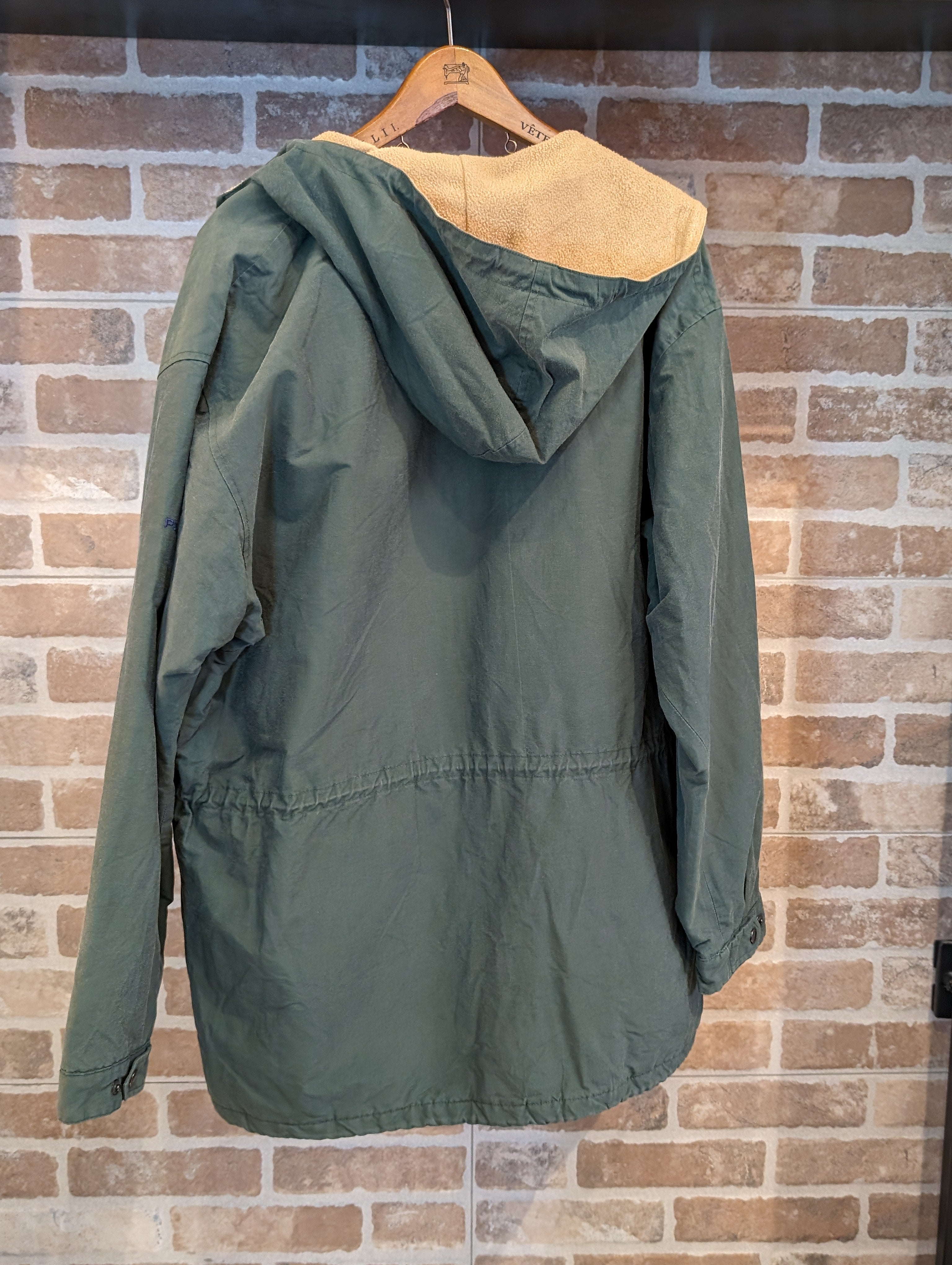 PARKA VERDE CON CAPPUCCIO DA UOMO