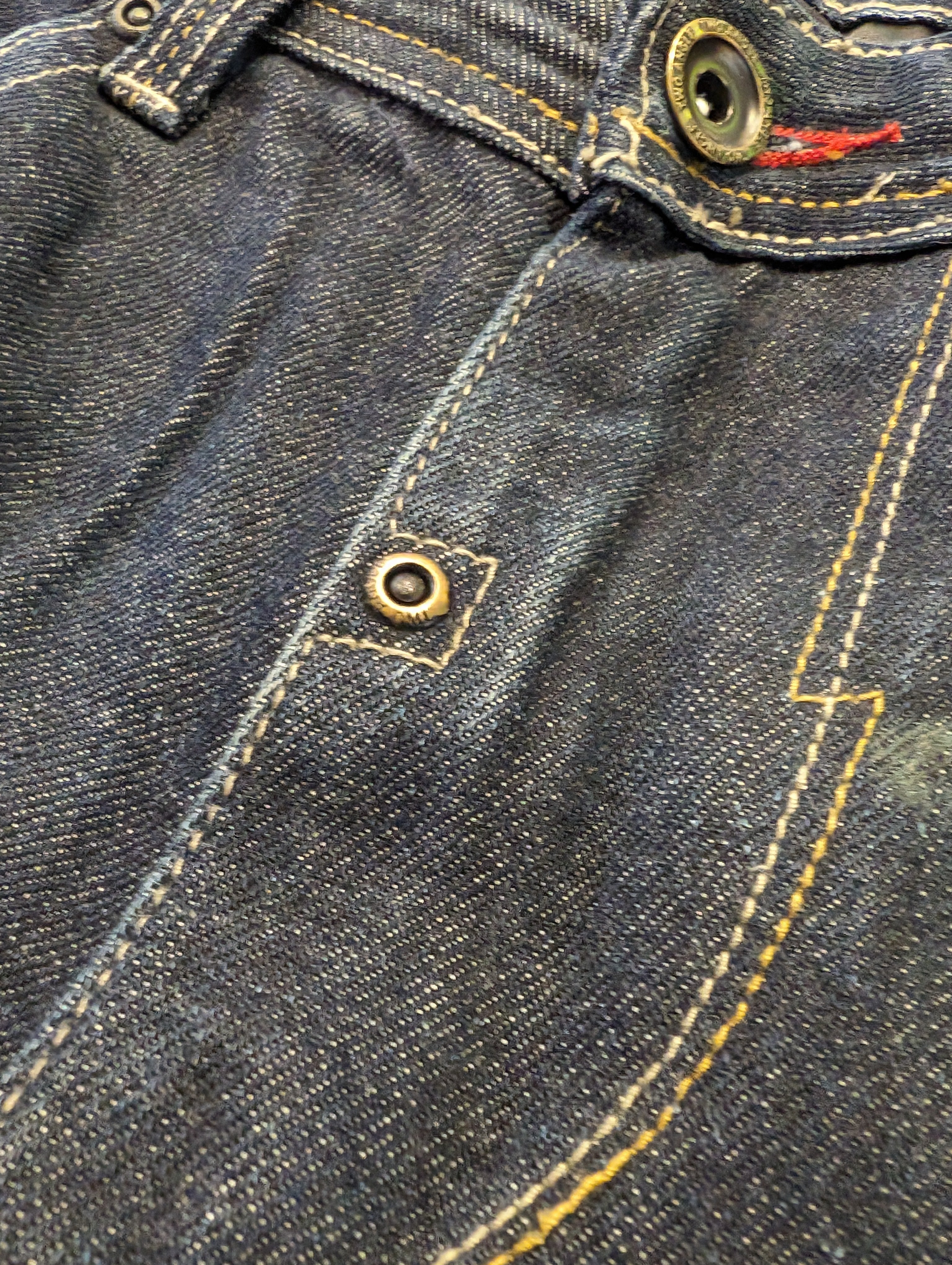 JEANS LAVAGGIO SCURO DA UOMO