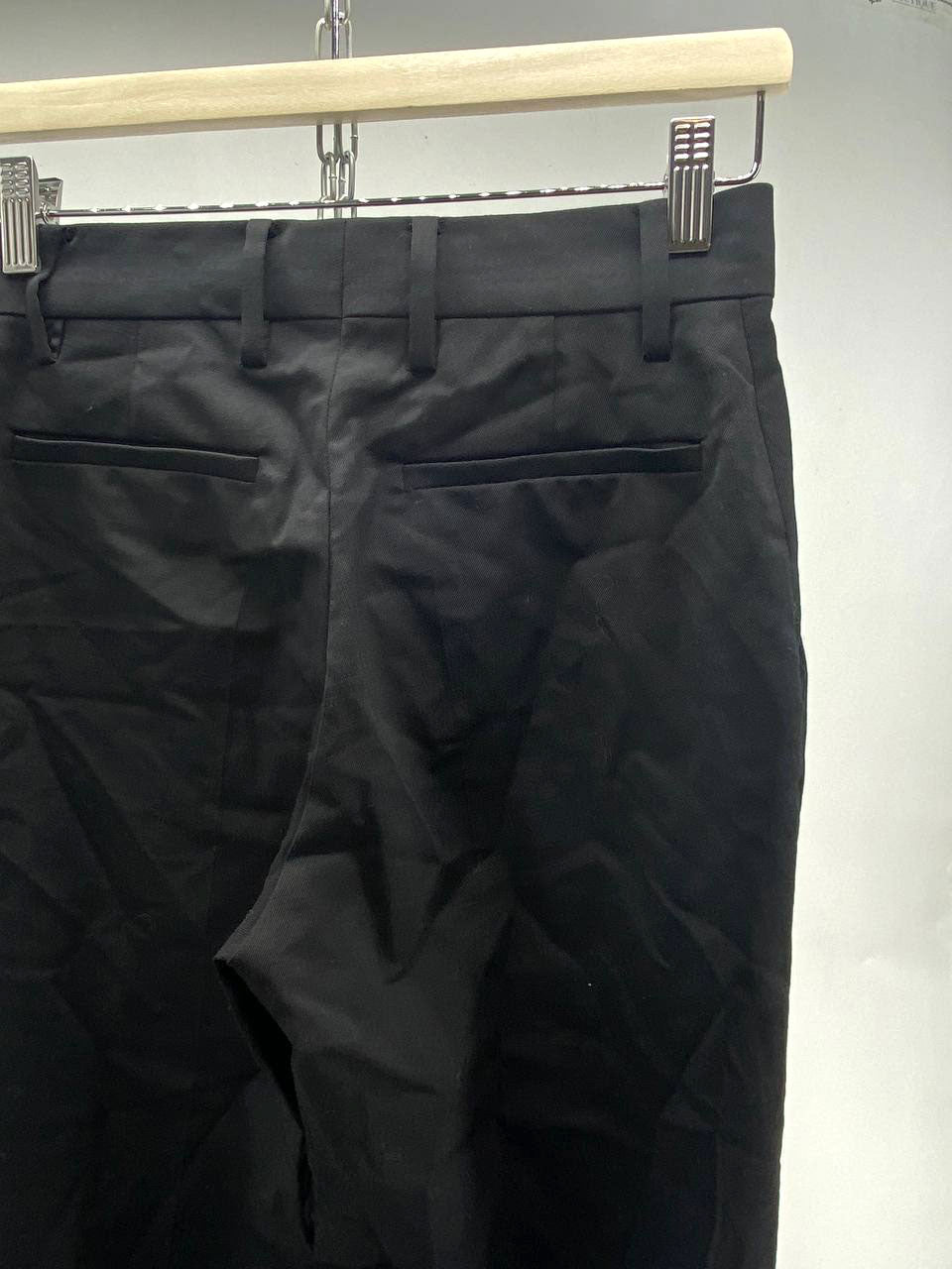 PANTALONE NERO CON PINCES DA DONNA