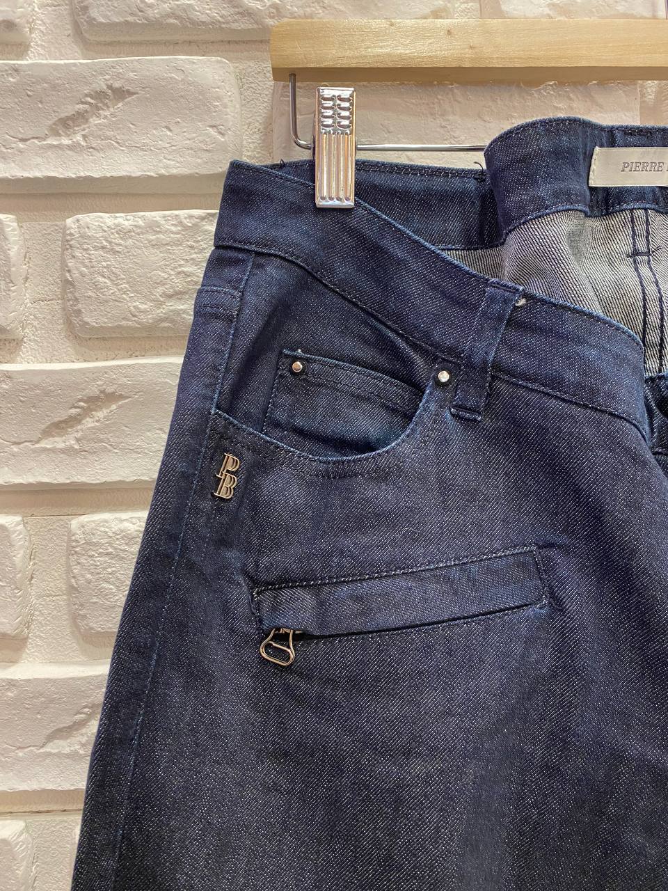 JEANS IN DENIM BLU SCURO CON DOPPIE TASCHE